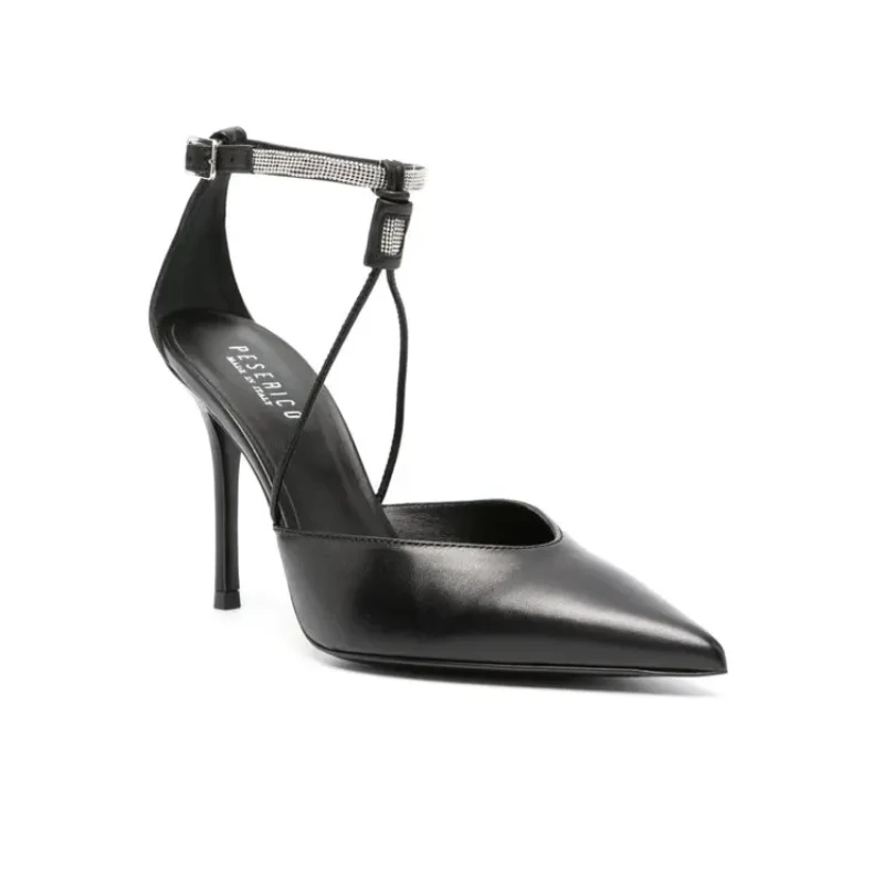 Luxe Shoe Sales